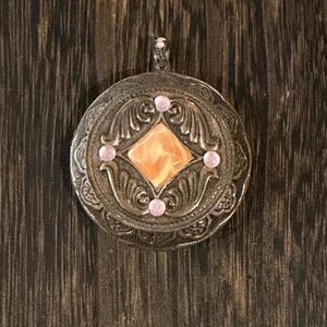 Locket Pendant Womens‎ OS Silver Vintage Pink Stone Boho Accessory